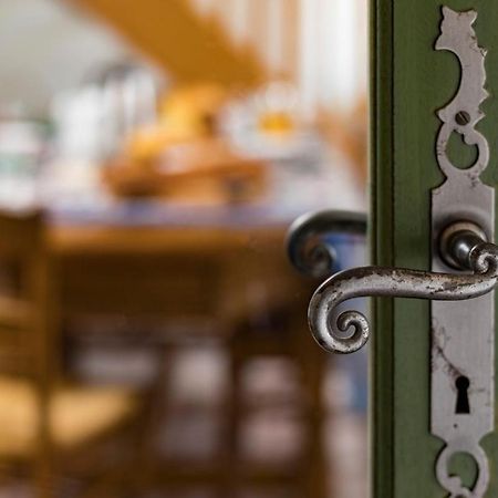 Une Poule Sur Un Mur, Chambre D'Hote A Soulosse Ngoại thất bức ảnh